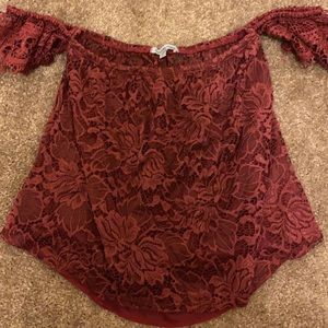 Burgundy top, off shoulders size XS